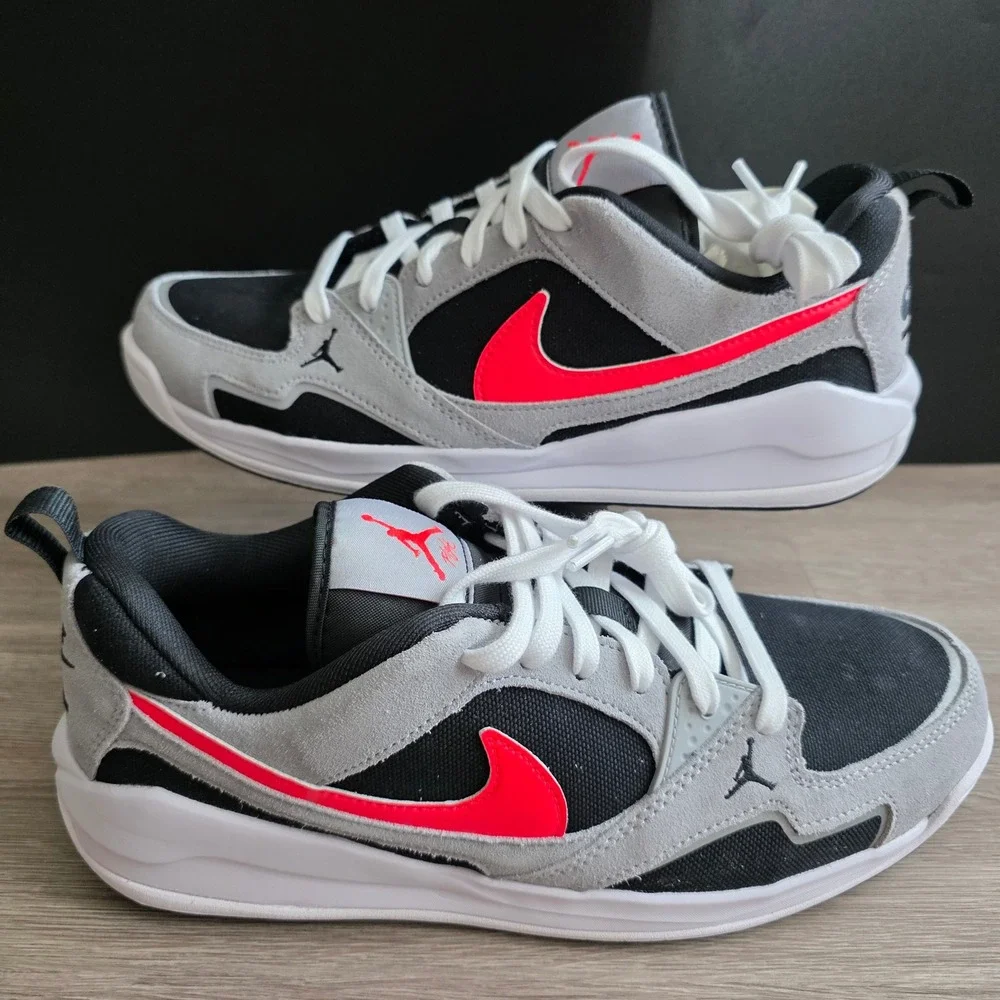 Jordan CMFT Era Wolf Grey Black Infrared HJ6777-006 Mens 11 Low Top Sneakers